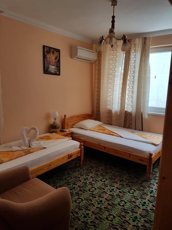 Guest Rooms Denitsa オブゾー エクステリア 写真