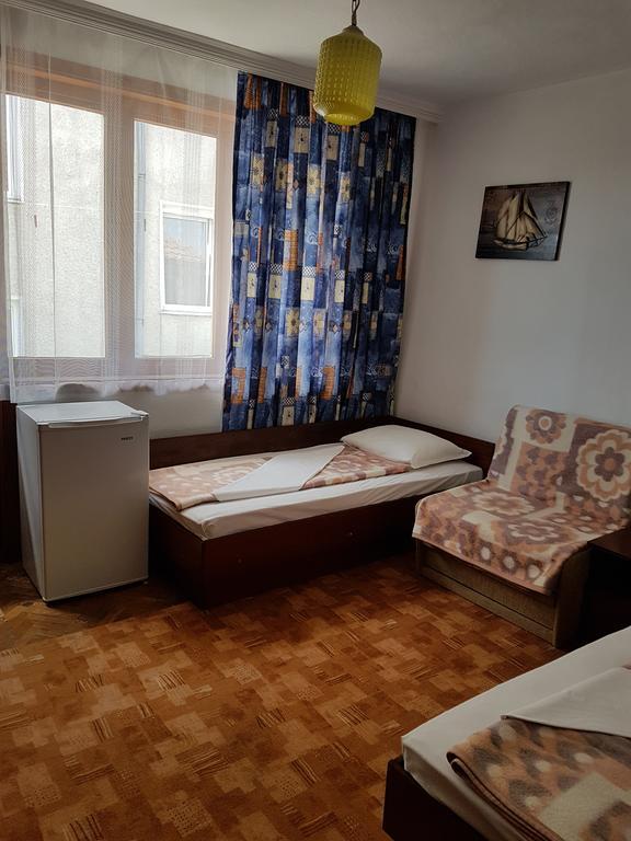 Guest Rooms Denitsa オブゾー エクステリア 写真